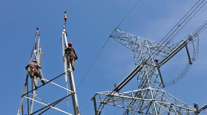 巴東供電：遷改線(xiàn)路讓道500千伏盤(pán)龍線(xiàn)