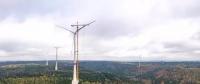 為風(fēng)力發(fā)電機(jī)加上個(gè)水泥罐，就能媲美馬斯克的100兆瓦時(shí)超級(jí)電池?!