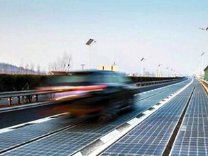 全球首段光伏路面的高速公路累計(jì)發(fā)電量近9萬度