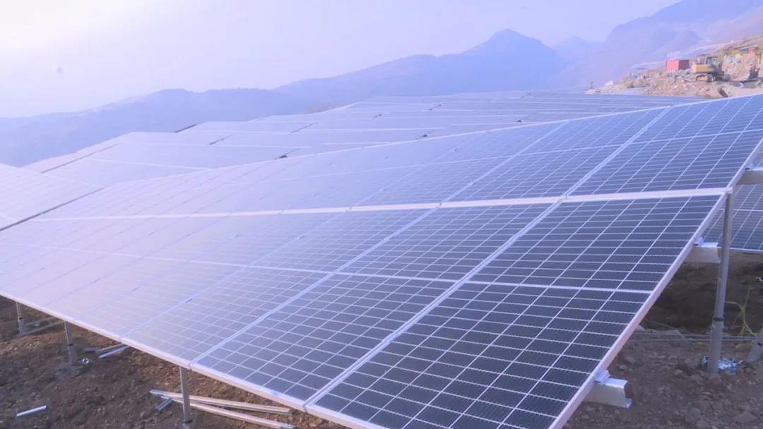 中廣核關(guān)嶺中壩光伏項目220kV匯集站一次帶電成功